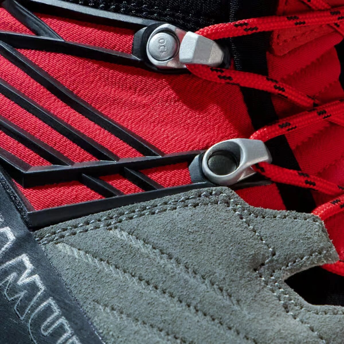 Mammut Kento Pro High GTX Mountaineering Boot - Men's 11 Mammut Kento Pro High GTX Mountaineering Boot - Men's - Image 9