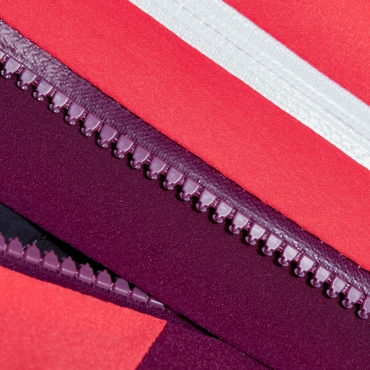 Mammut La Liste HS Thermo Hooded Jacket - Women's 7 Mammut La Liste HS Thermo Hooded Jacket - Women's - Image 5